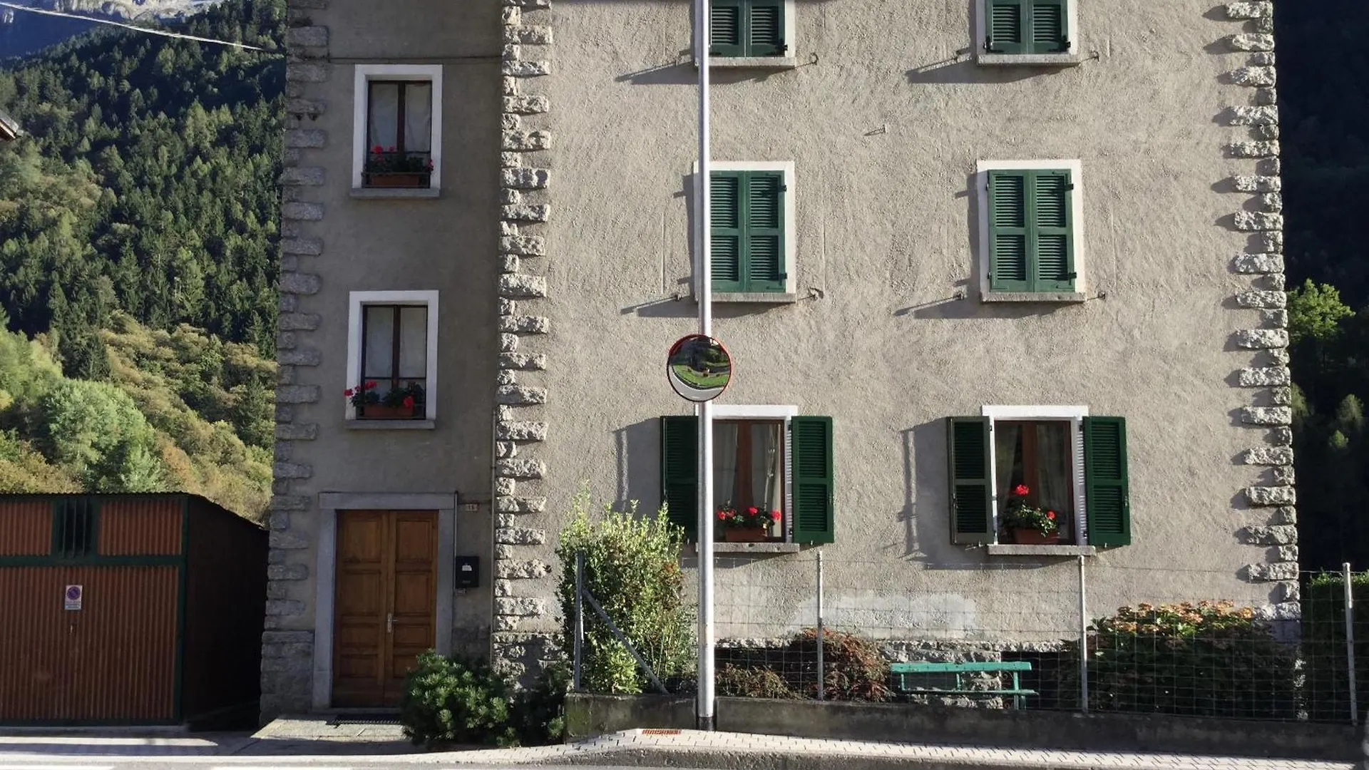 CHARLOTTE casa vacanze Villa di Chiavenna