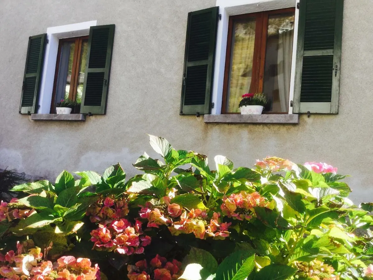 Holiday home Charlotte Casa Vacanze Villa di Chiavenna